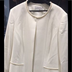 Tahari women’s Plus embellished topper jacket
